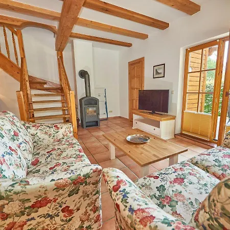 Strandschloesschen Sellin - Haushaelfte 4 Holiday home *