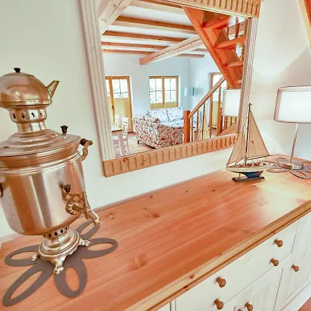 Strandschloesschen Sellin - Haushaelfte 4 Holiday home Sellin (Rugen)