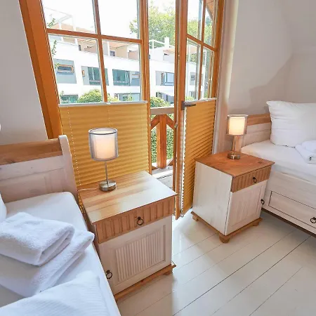 Strandschloesschen Sellin - Haushaelfte 4