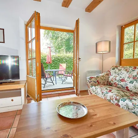 Strandschloesschen Sellin - Haushaelfte 4 * Sellin (Rugen)